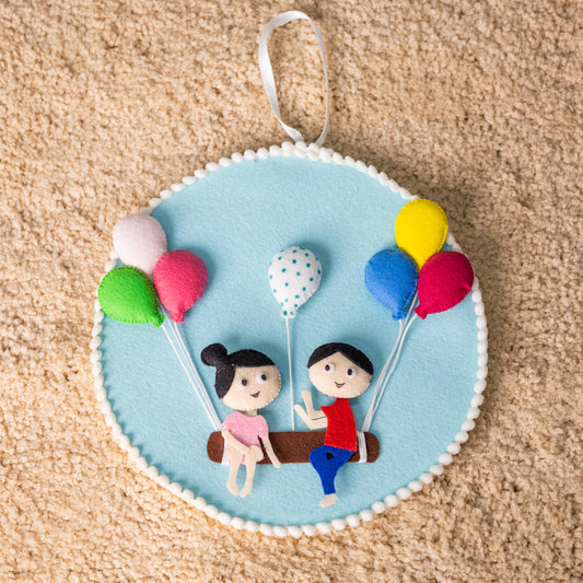 Sibling Swing Felt Hanging – Cute Balloon Theme Décor