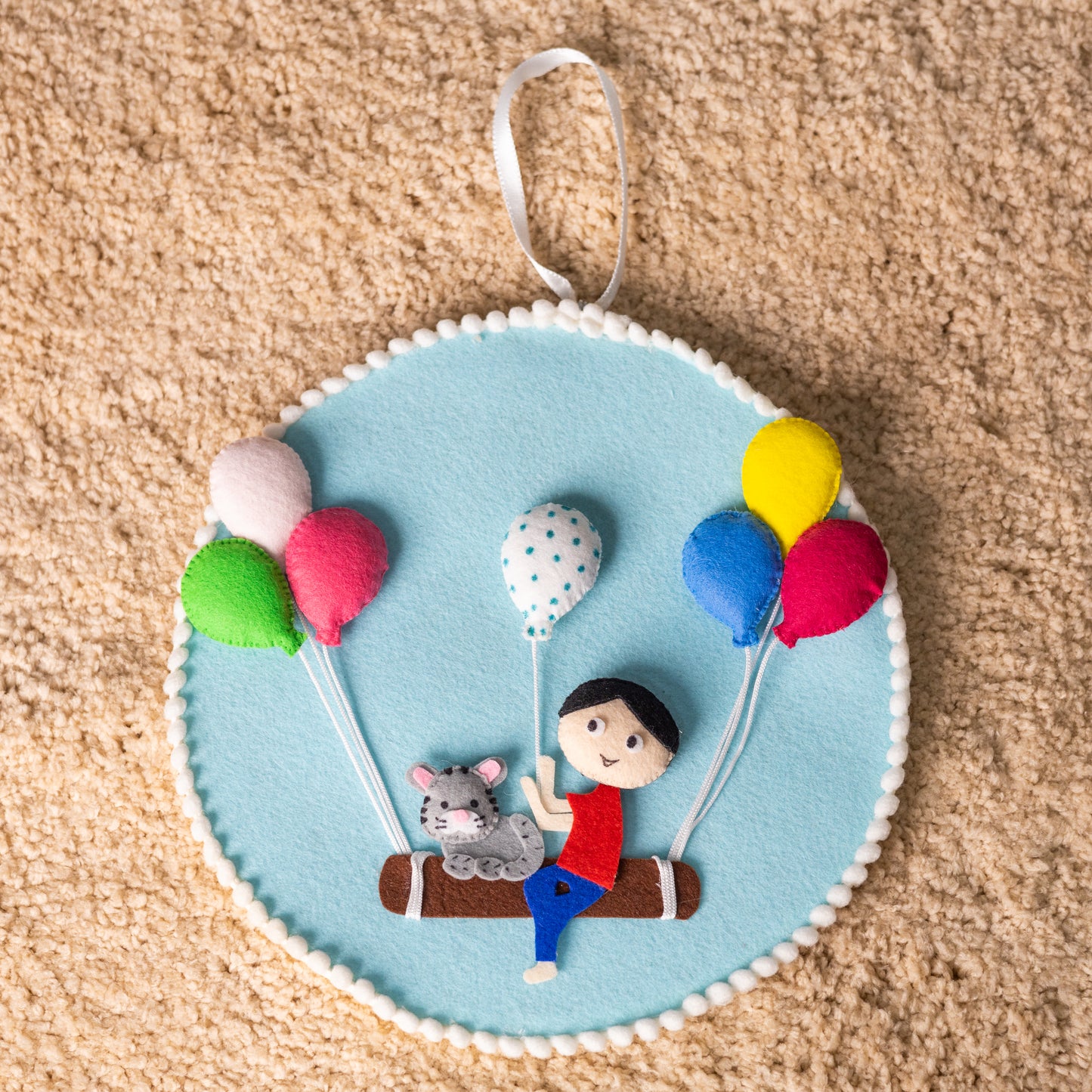 Sibling Swing Felt Hanging – Cute Balloon Theme Décor